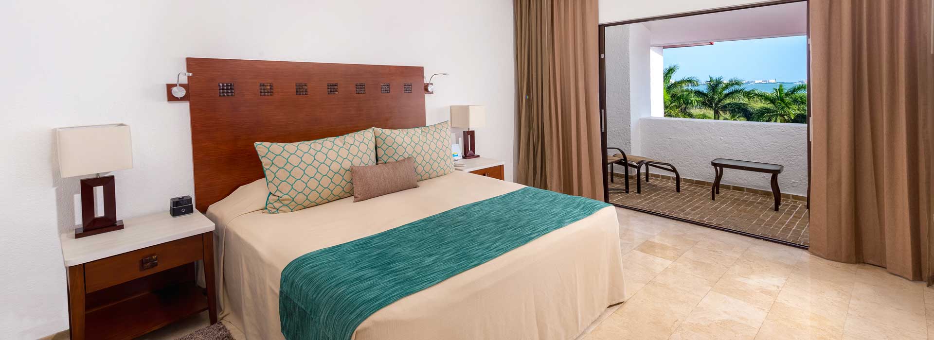 beachfront suites in cancun