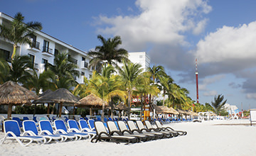 beachfront resort in cancun